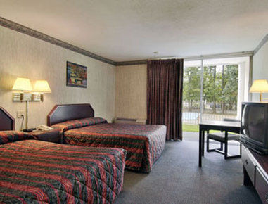 Howard Johnson By Wyndham North Plainfield